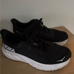 Hoka Men's Arahi 7 Running Shoe Size 12